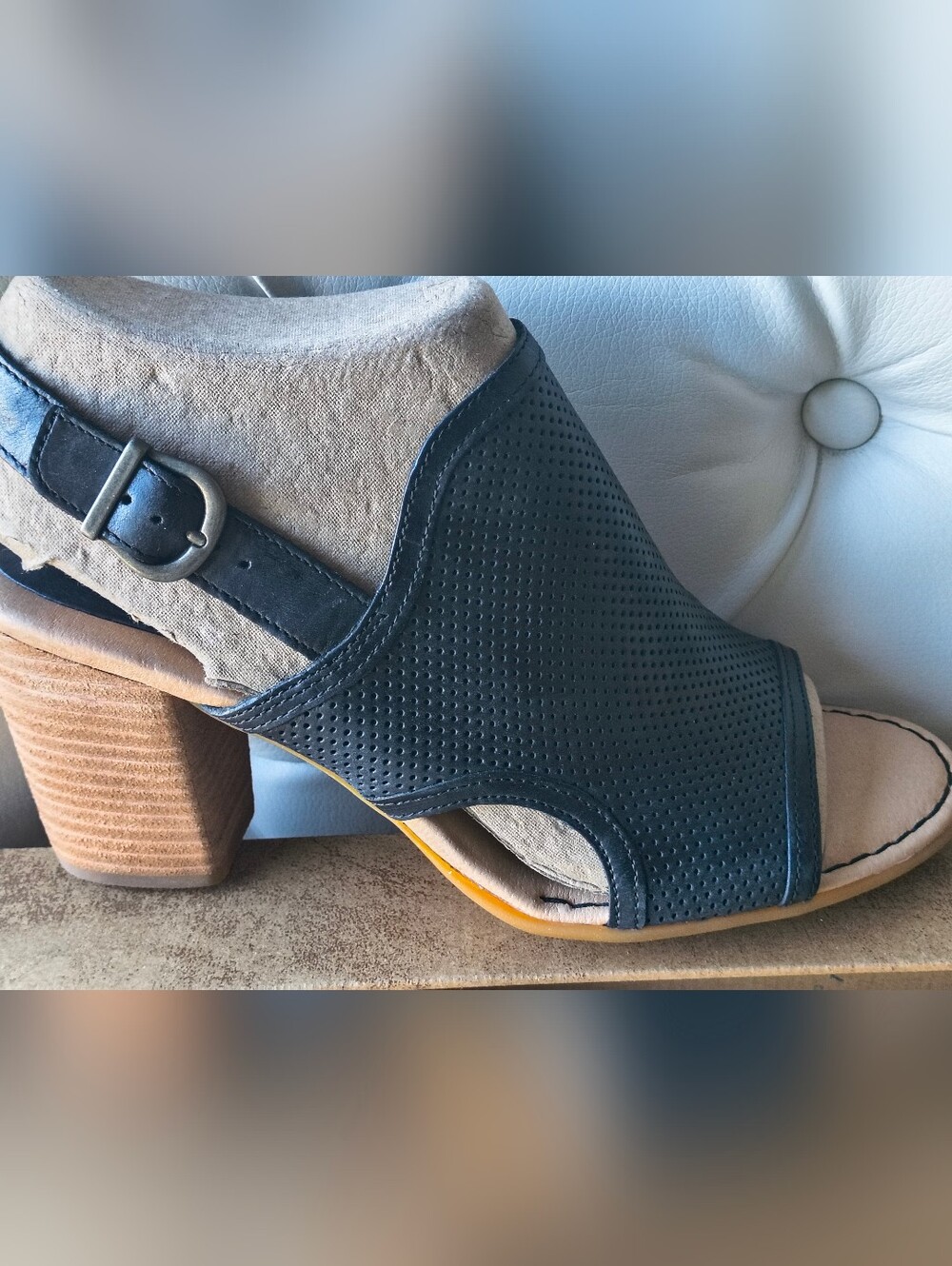 Born Women's Stella LEATHER Sling Back Block Heel Sandals Sz 10 M BLACK